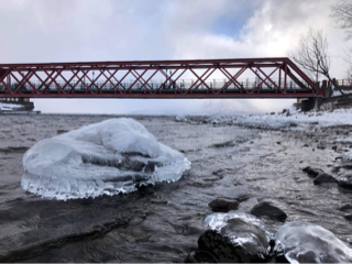 冬の山線鉄橋